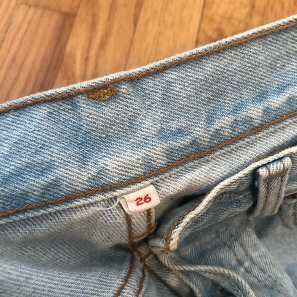 Levi’s Light Wash Buttonfly Distressed Wedgie Jean - image 2